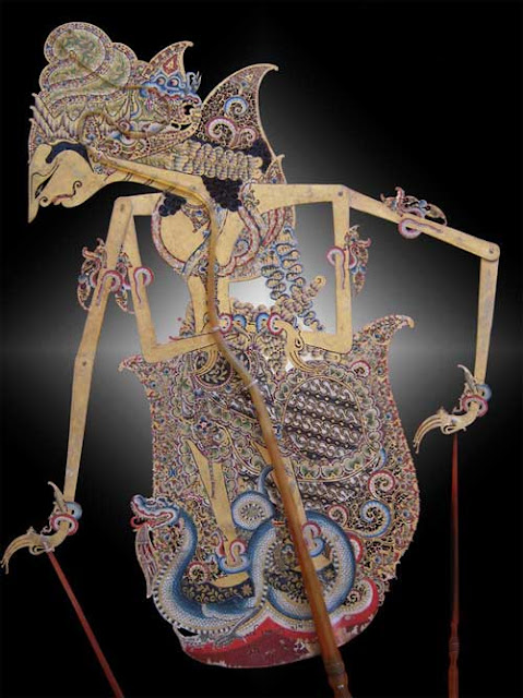 Karakter wayang yang menggambarkan Batara Guru